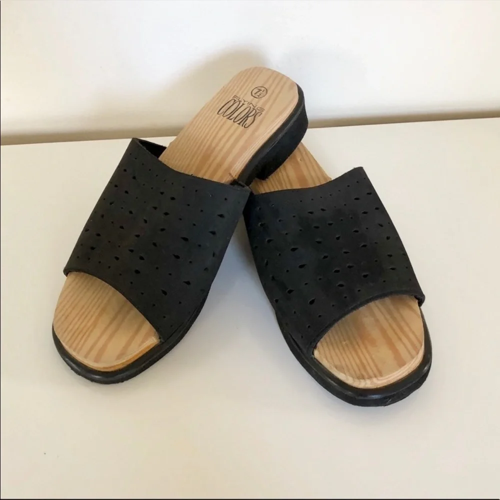 Black Foam Style Slip-On Sandals with Low Heel Faux Wood Grain Women’s size 7.5